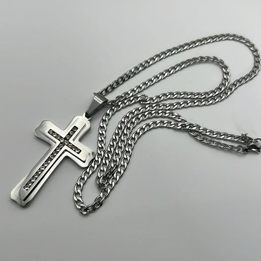 NWT Men's Stainless Steel Cross Necklace AMERICAN EXCHANGE